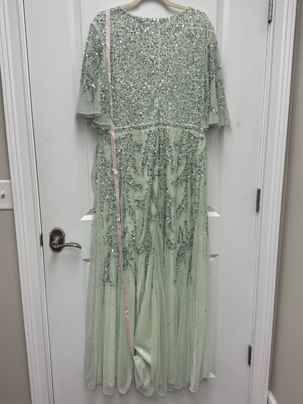 Mac Duggal Size 16 Sage Green 93681 Gown Sequined Butterfly Sleeve Cocktail NWT - Picture 8 of 12